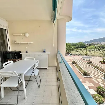 Daire Au Coeur D'antibes - Clim, Piscine Et Parking Antibes