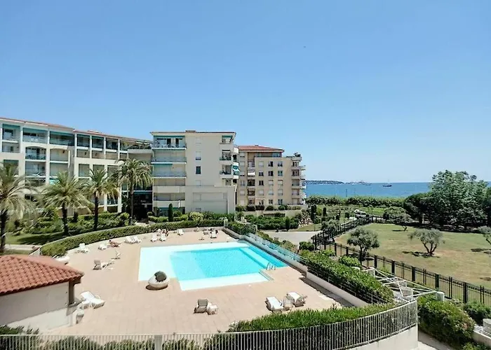 公寓 Au Coeur D'antibes - Clim, Piscine Et Parking 昂蒂布